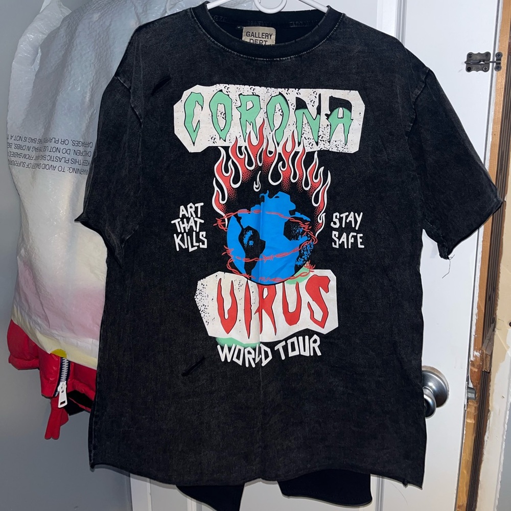 Gallery Dept. Corona Virus World Tour Black Distressed Short Sleeve T-Shirt